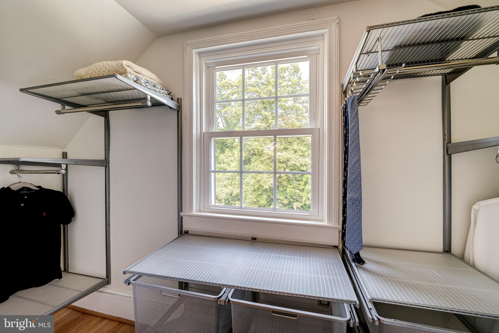 8436 Leaf Road Alexandria, VA 22309 - Photo 21 of 29 Elfa closet