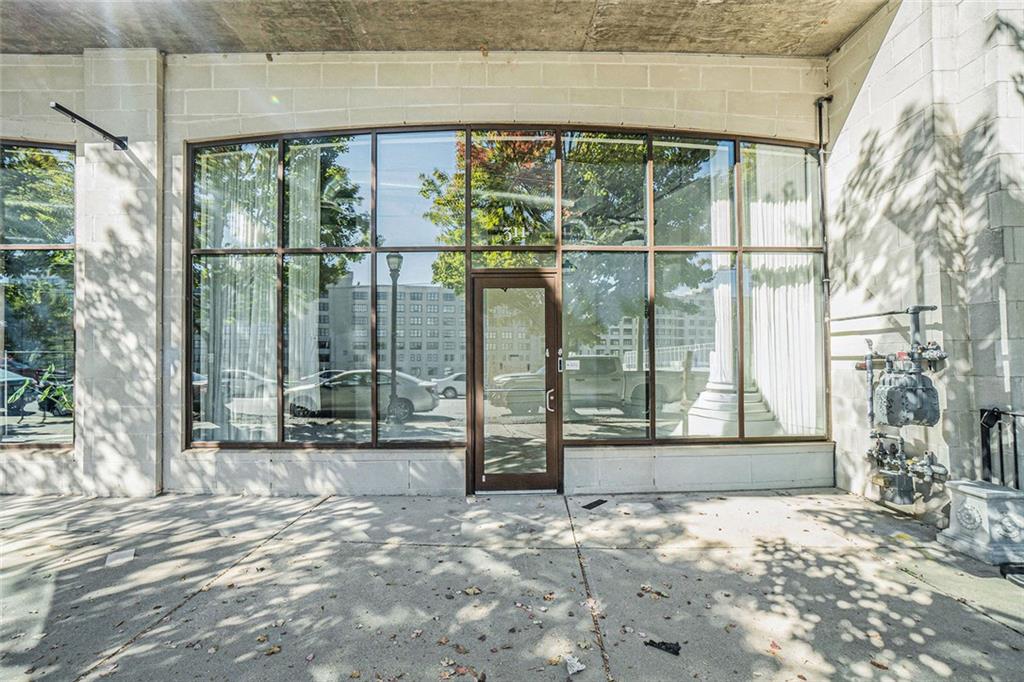 a view of a entrance door of the house