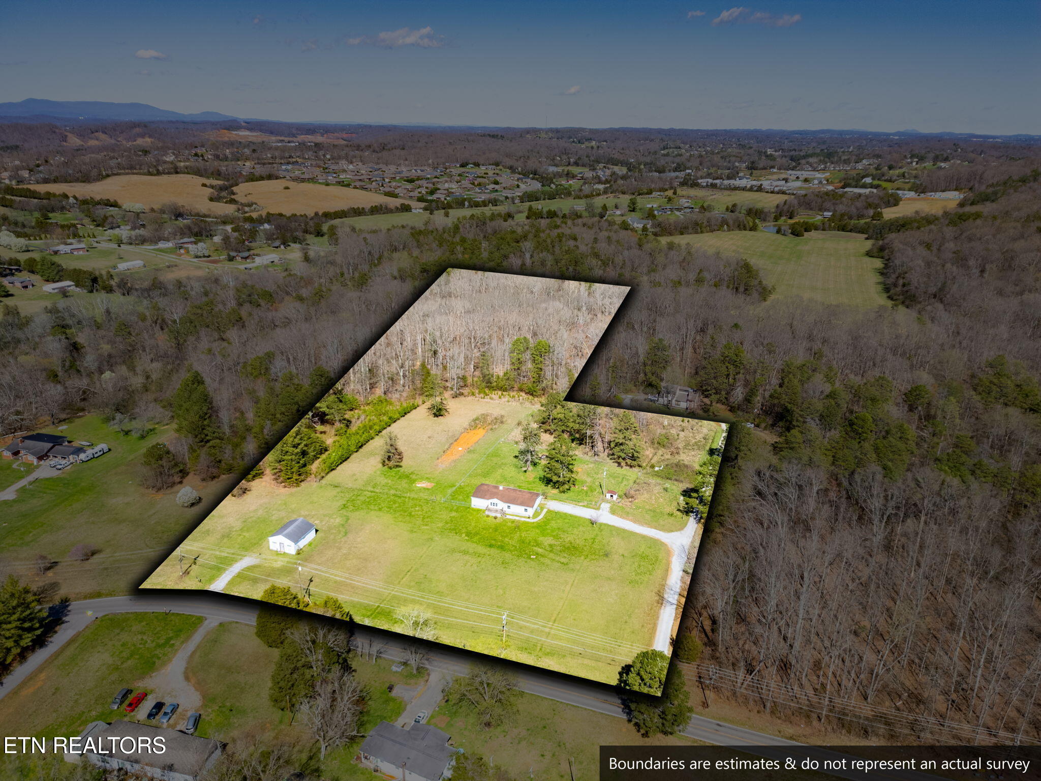 6300 Ford Road Lenoir City, TN 37772 - Photo 2 of 53 86-web-or-mls-DJI_0948-HDR - 3D lift