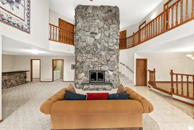 W332-s3781 Lilac Court, Dousman, WI 53118