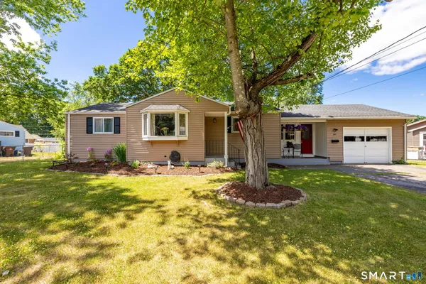 $319,900 | 3 Concord Terrace, Enfield, CT 06082