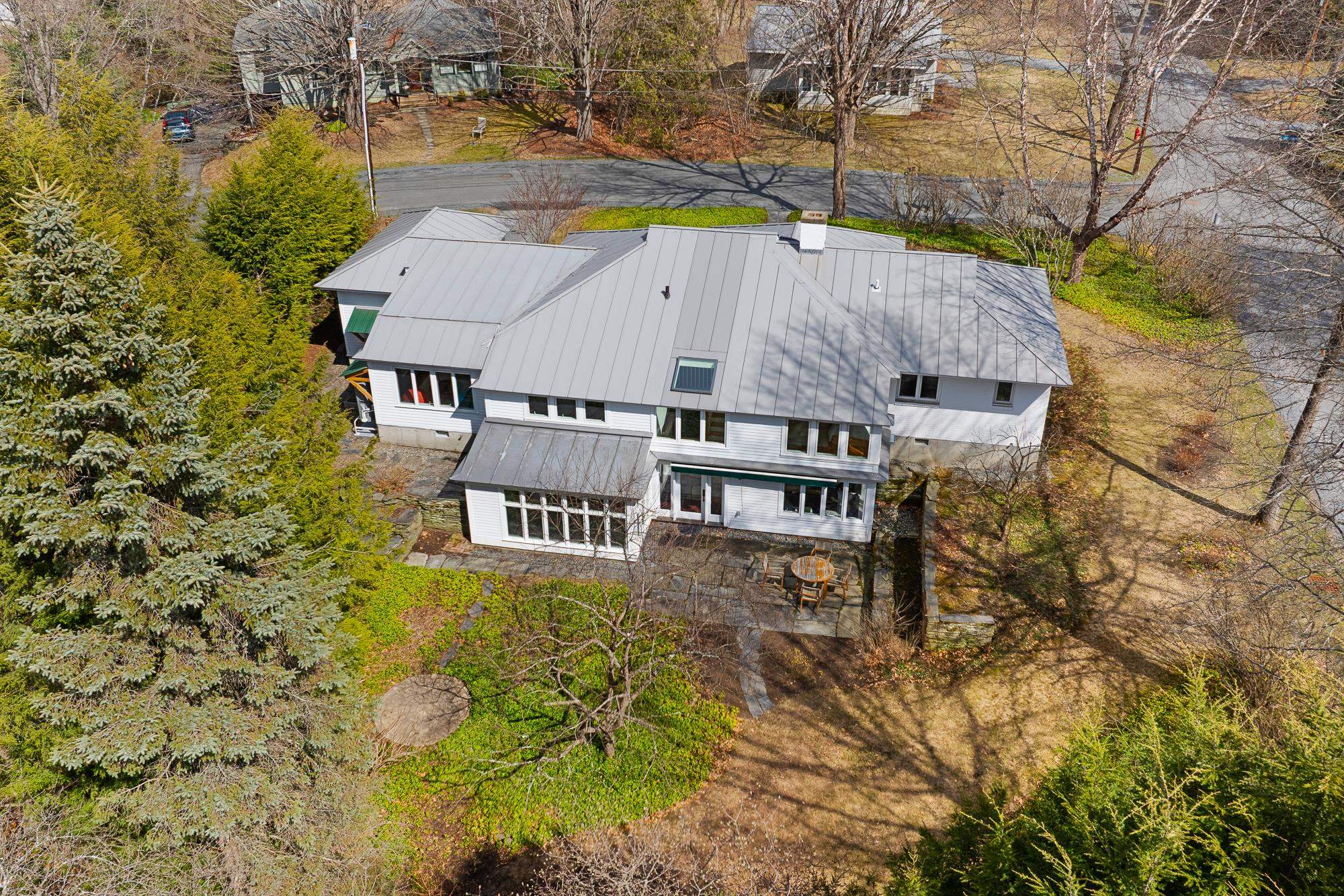 7 Read Road Hanover, NH 03755 - Photo 2 of 24