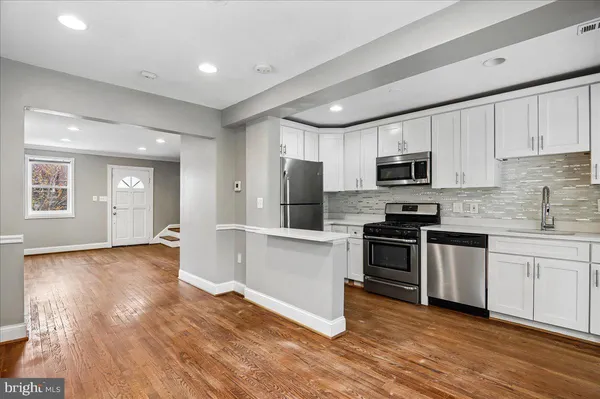 $389,000 | 82 Elmira Street Southwest, Washington, DC 20032