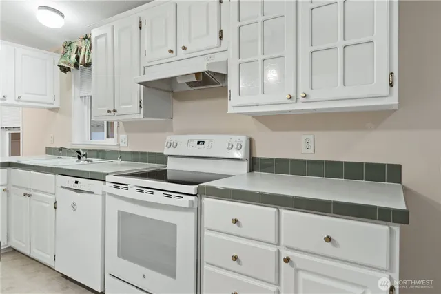 $199,000 | 970 Northeast Saturn Lane, Bremerton, WA 98311