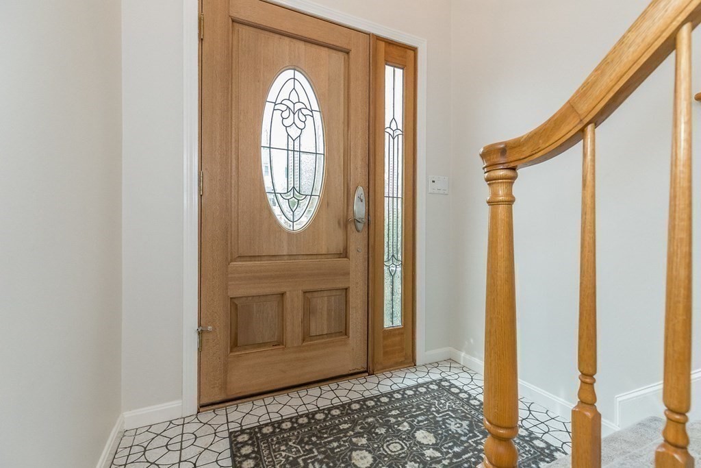 10 Webber Road Burlington, MA 01803 - Photo 4 of 42 Gallery Image 4