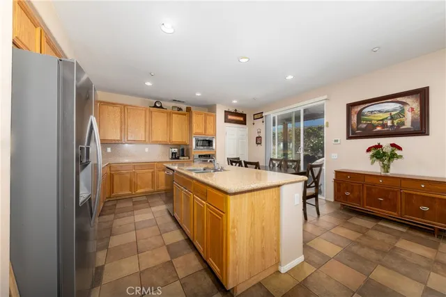 $970,000 | 6122 Glen Abbey Place, Fontana, CA 92336