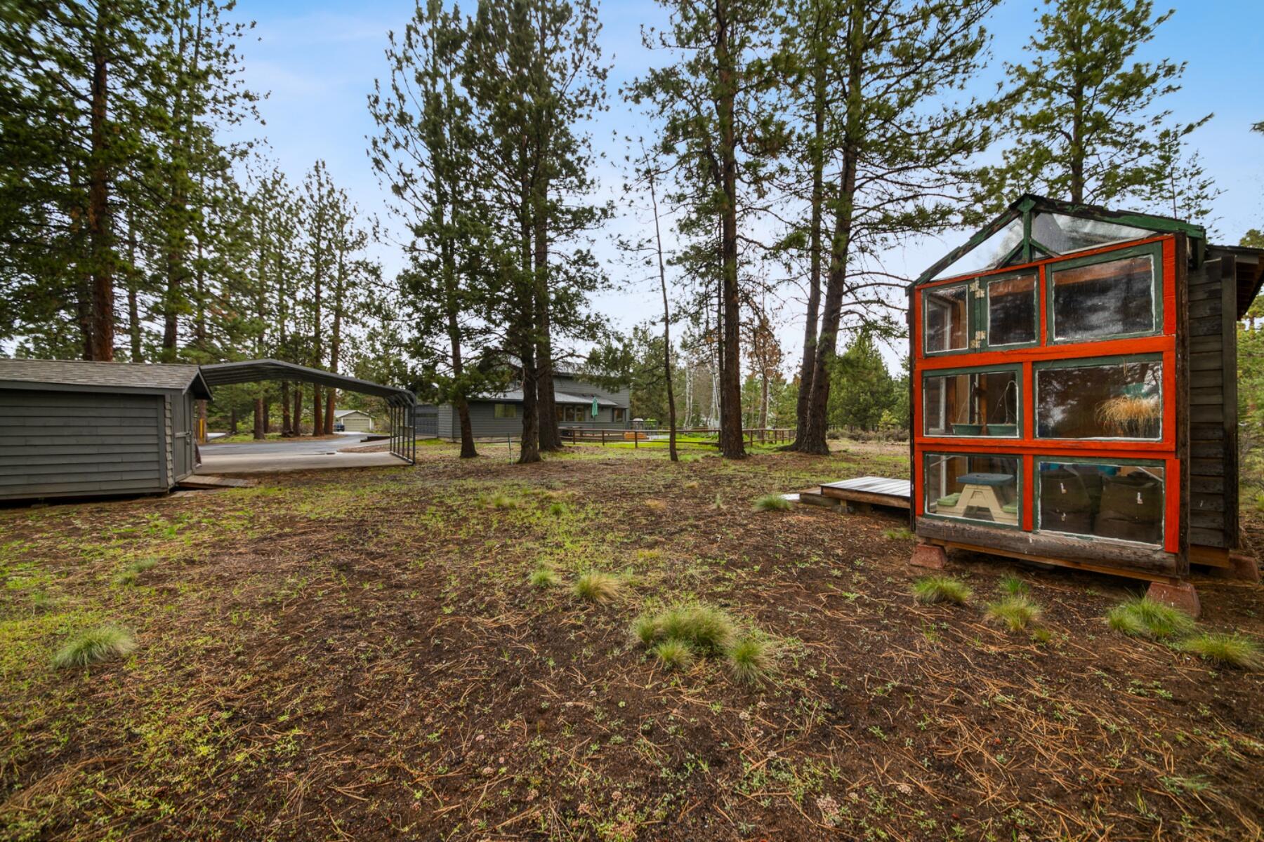 60604 Ridge Heights Bend, OR 97702 - Photo 39 of 48 batch_40-backyard greenhouse2
