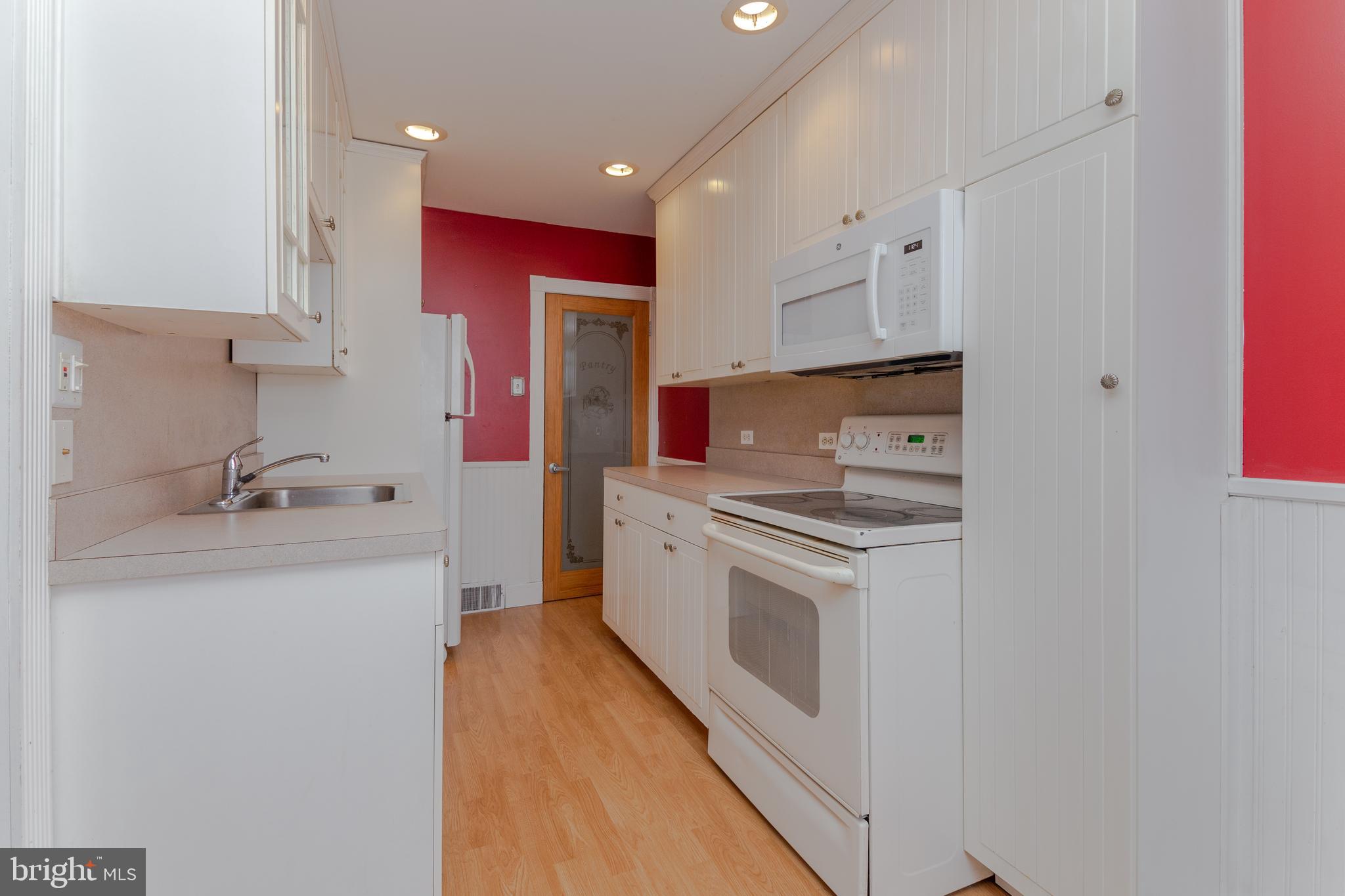 4045 Lasher Road Drexel Hill, PA 19026 - Photo 12 of 28 Gallery Image 12