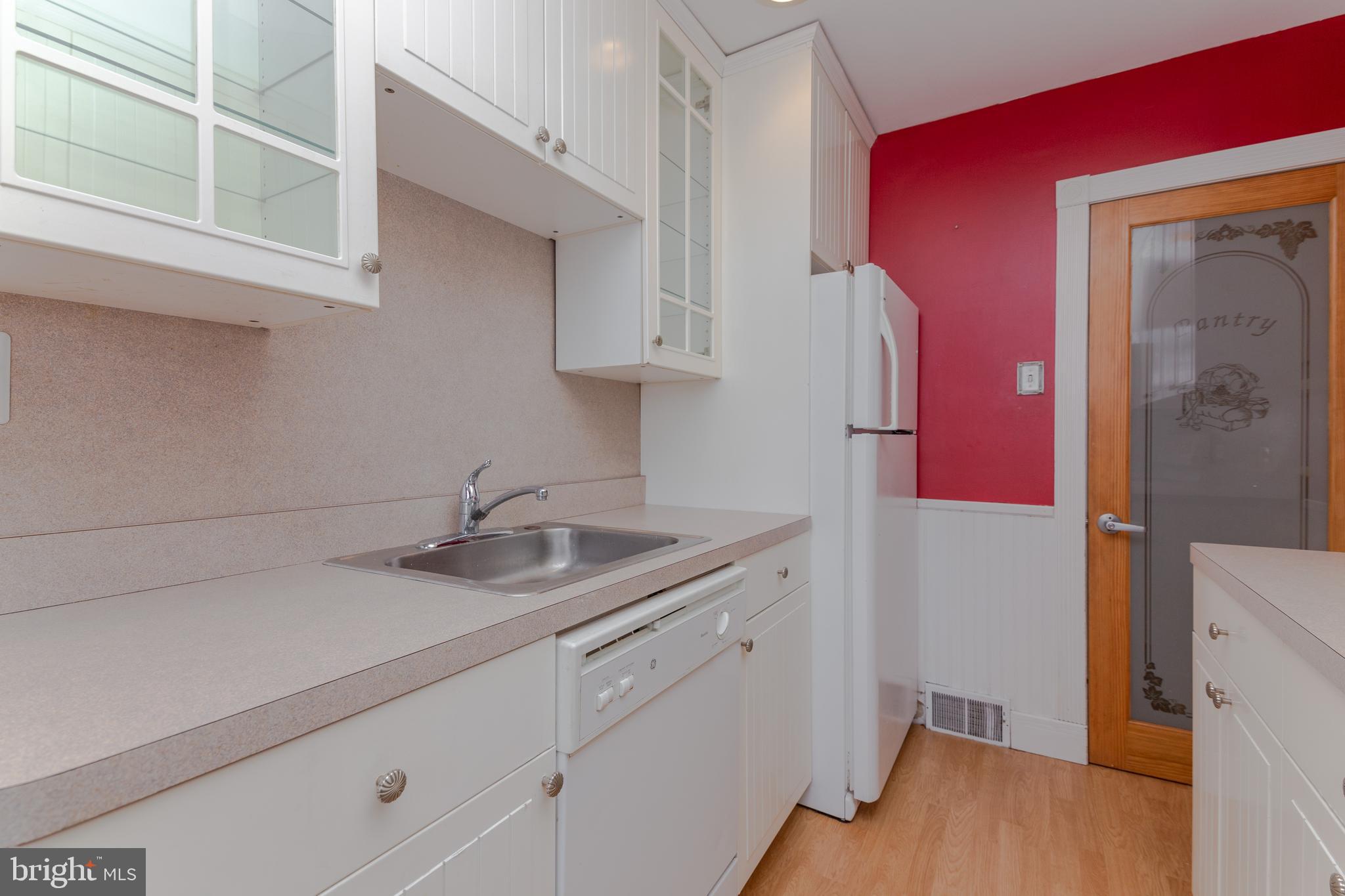 4045 Lasher Road Drexel Hill, PA 19026 - Photo 13 of 28 Gallery Image 13