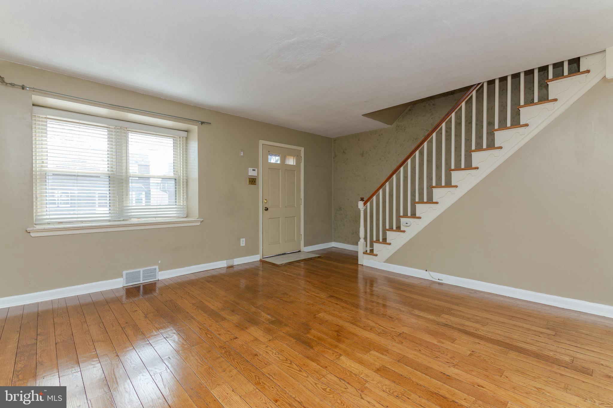 4045 Lasher Road Drexel Hill, PA 19026 - Photo 6 of 28 Gallery Image 6
