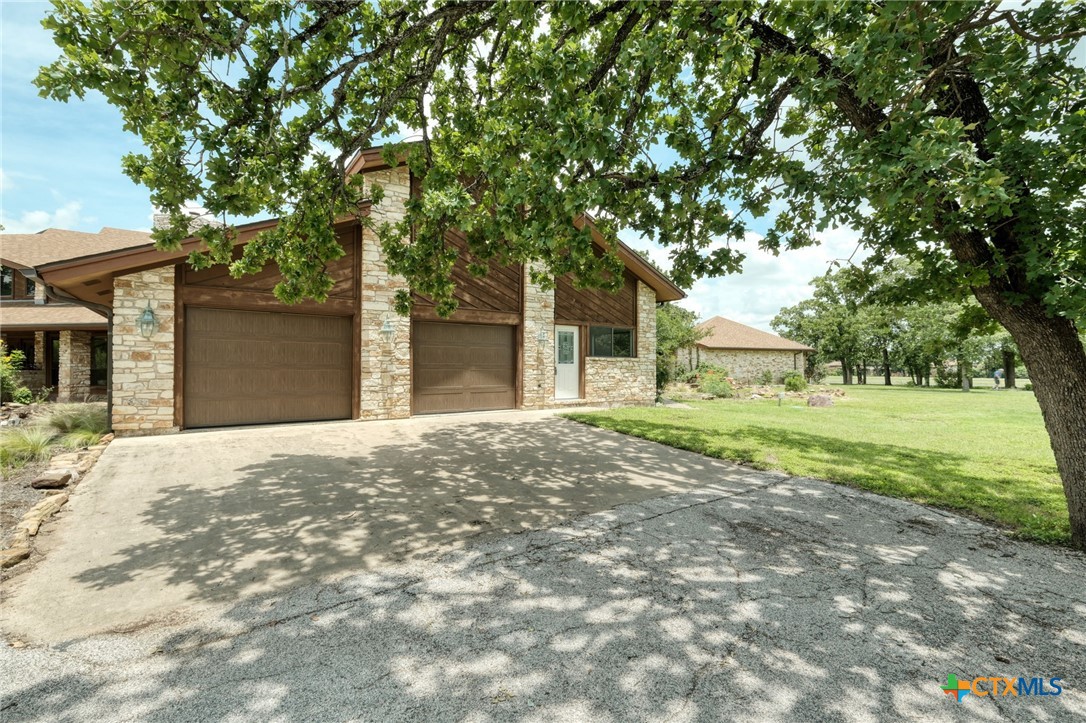 700 Breakaway Road Cedar Park, TX 78613 - Photo 25 of 38 Picture of garage area