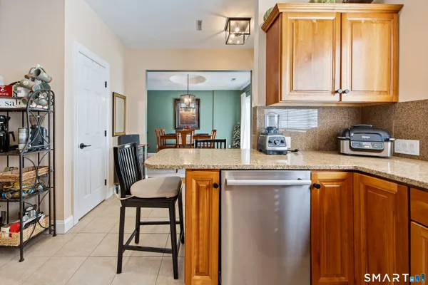 $289,000 | 174 Wallens Street, Unit A5, Winchester, CT 06098