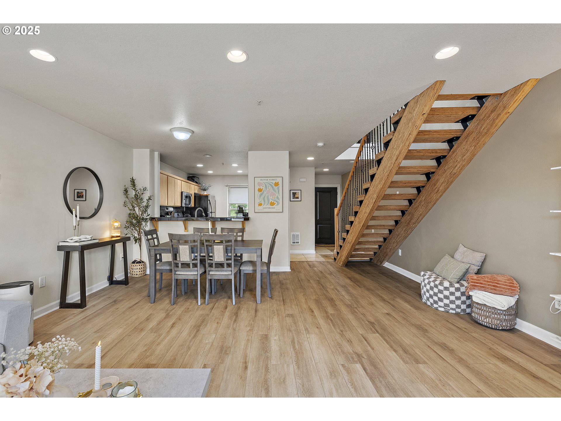 17040 Southwest Whitley Way, Unit 201 Beaverton, OR 97006 - Photo 7 of 45