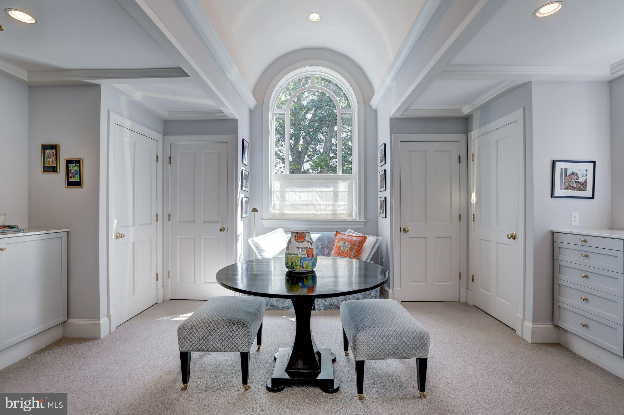 6405 Shadow Road Chevy Chase, MD 20815 - Photo 20 of 48 Master Dressing Room