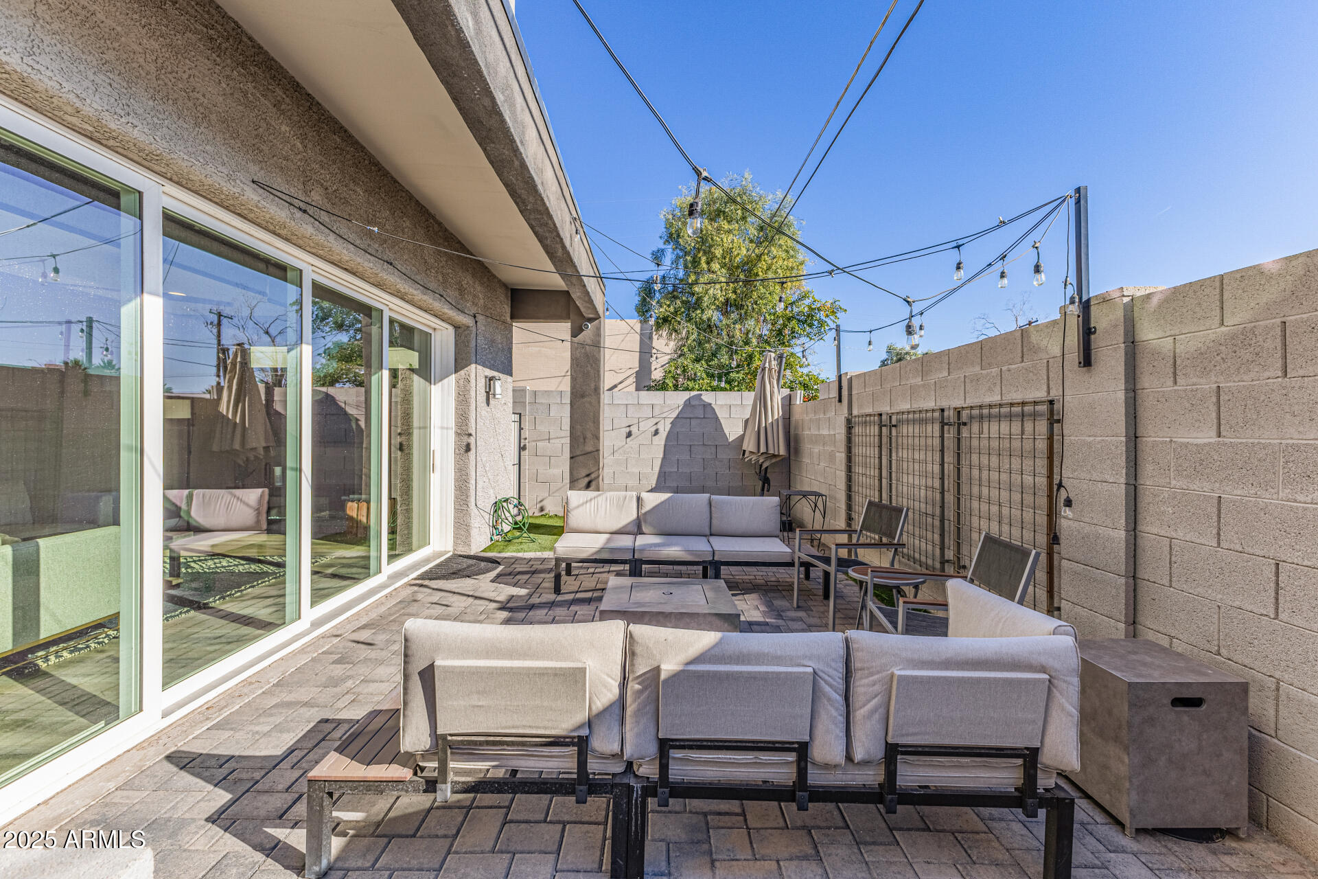 2315 East Pinchot Avenue, Unit 113 Phoenix, AZ 85016 - Photo 44 of 54 a building outdoor space with patio furniture