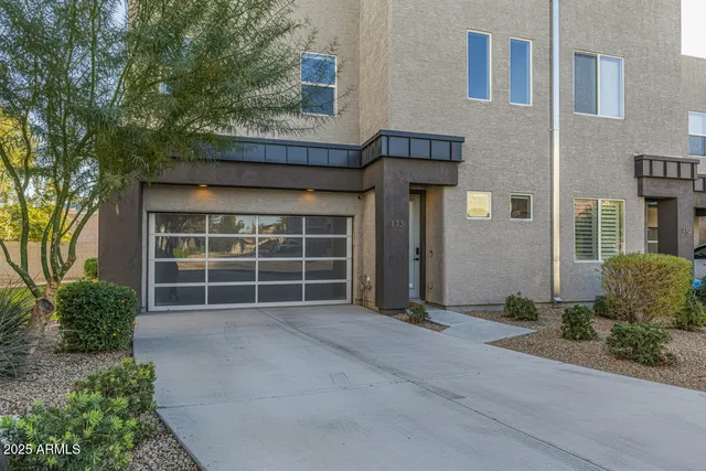 $2,950 | 2315 East Pinchot Avenue, Unit 113, Phoenix, AZ 85016