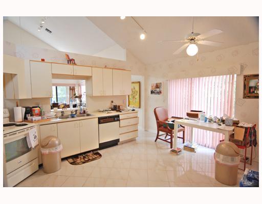17465 Vía Capri Boca Raton, FL 33496 - Photo 6 of 10 Additional Photo
