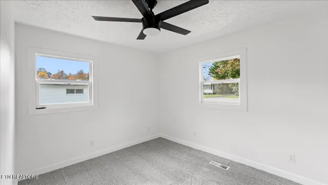 $309,000 | 326 Greenwood Circle, Madisonville, TN 37354