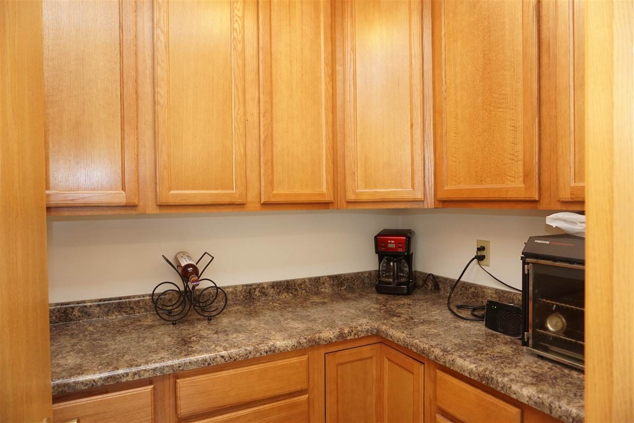 2104 Edge Rock Road Rockton, IL 61072 - Photo 5 of 24 Gallery Image 5