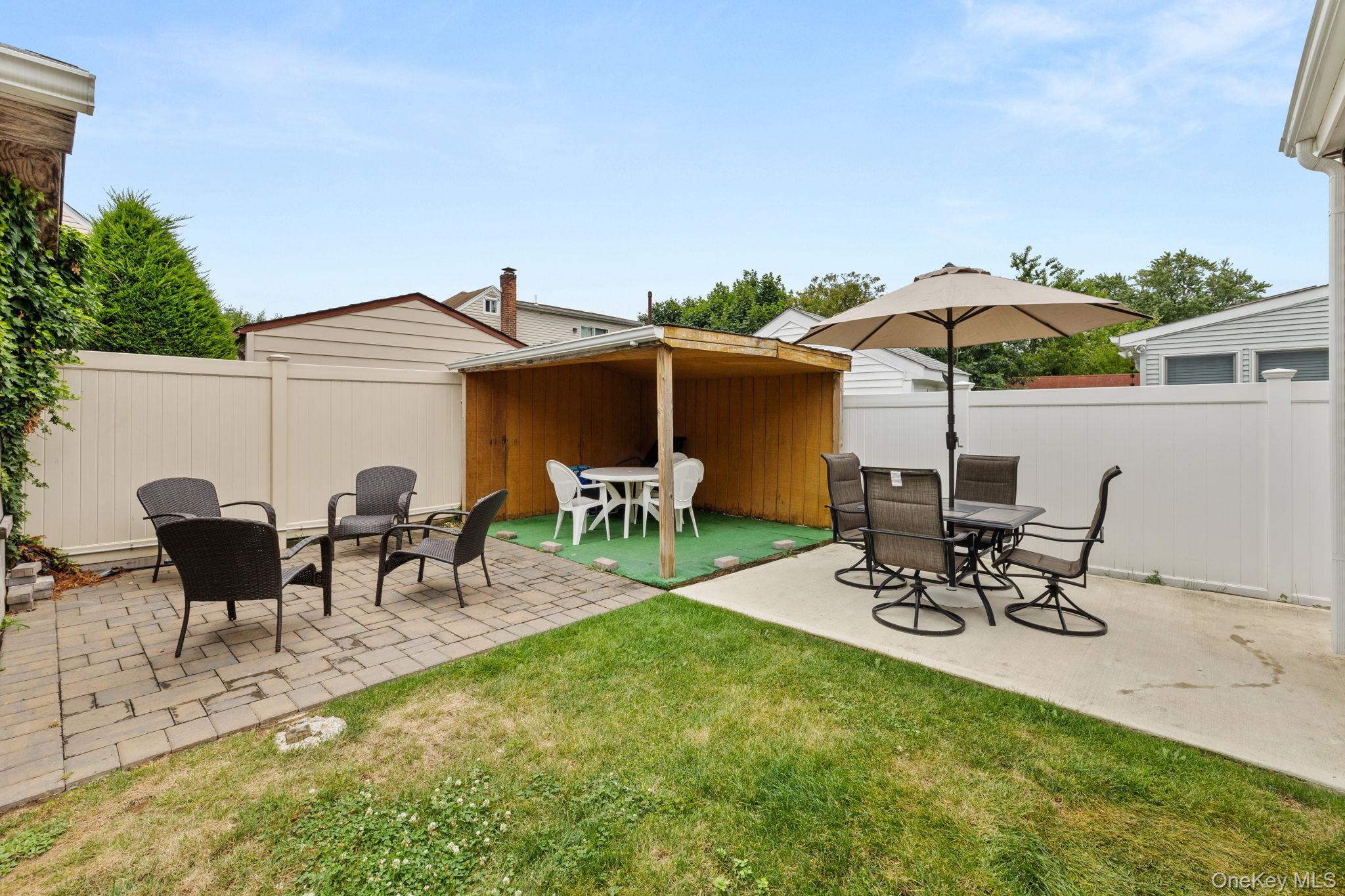 2383 Riverside Drive Wantagh, NY 11793 - Photo 27 of 30
