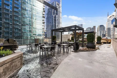 $899,000 | 301 Demonbreun Street, Unit 914, Nashville, TN 37201