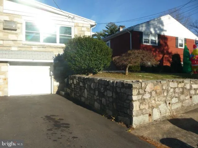 $290,000 | 605 Burke Avenue, Rockledge, PA 19046