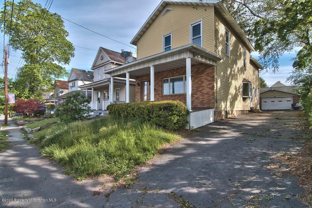 2019 Green Ridge Street Dunmore, PA 18512 - Photo 4 of 36