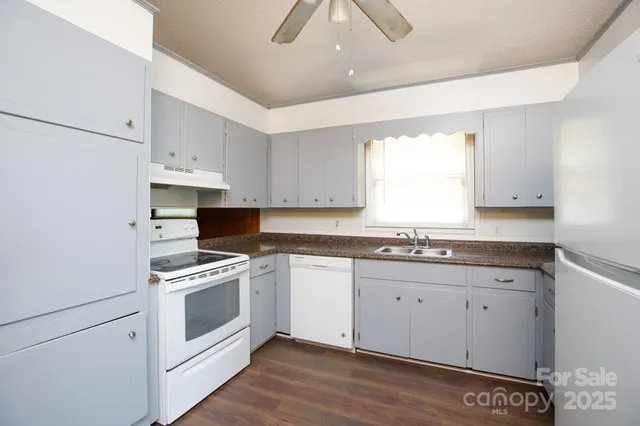 $230,000 | 1729 Fieldcrest Circle, Rock Hill, SC 29732