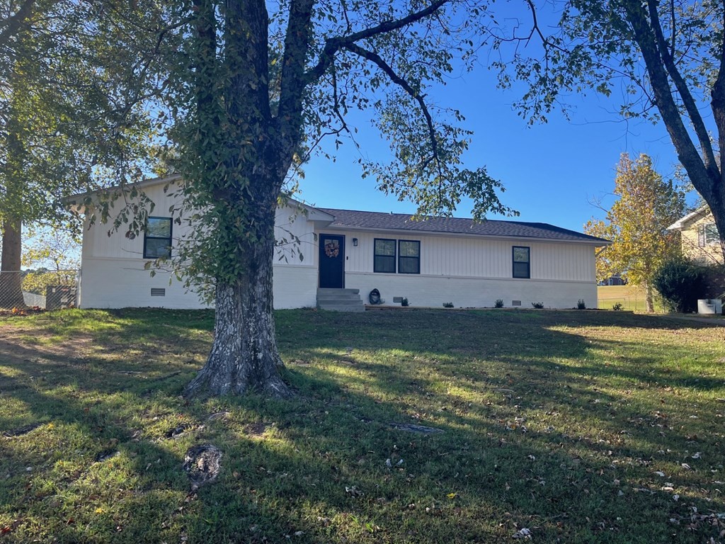 506 Lankford Road Paris, TN 38242 - Photo 22 of 23 a view of a house with a yard