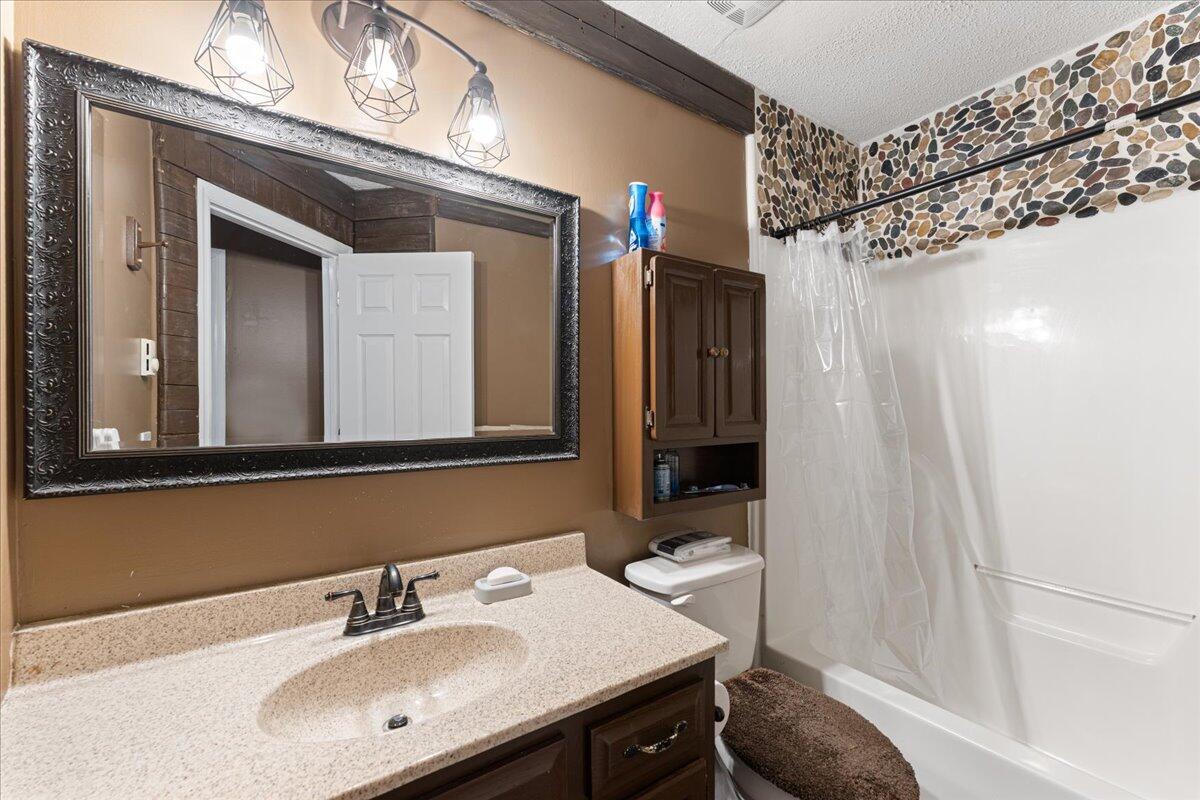 7015 Lystra Road Harrison, TN 37341 - Photo 18 of 30 15-7158 Lystra Rd - 16