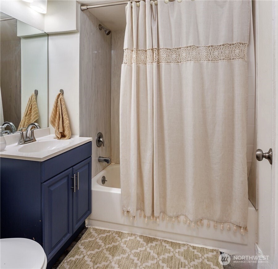 2641 Erlands Point Road Northwest Bremerton, WA 98312 - Photo 13 of 21 Gallery Image 13