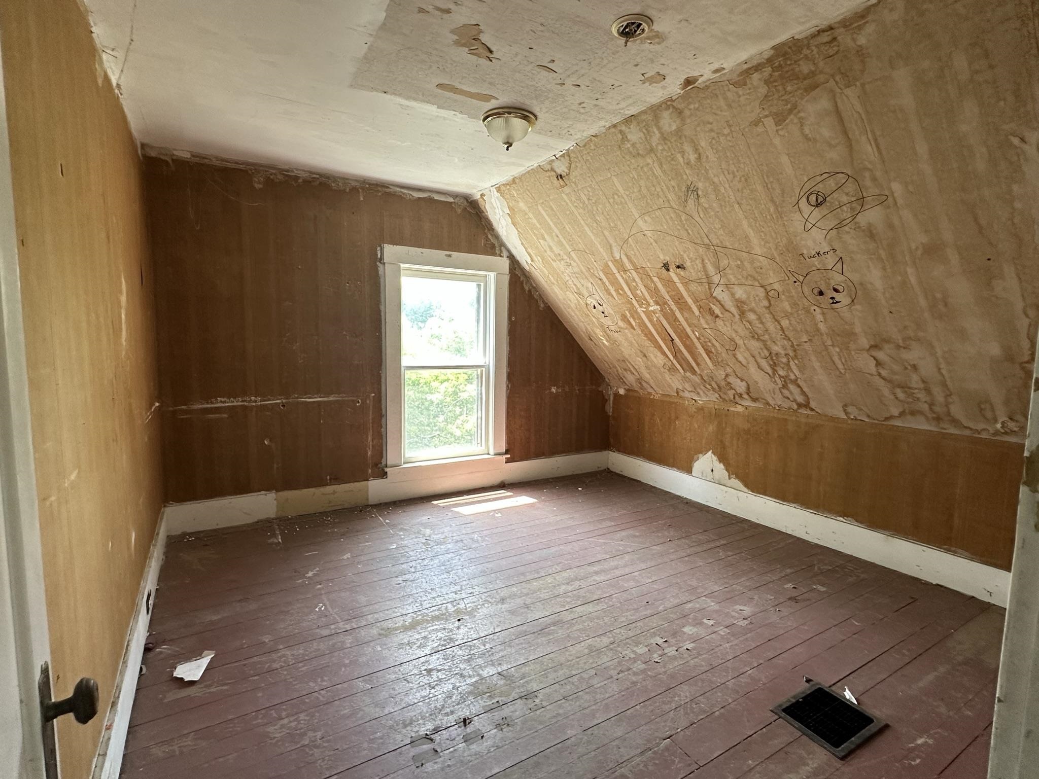 118 Church Street Hardwick, VT 05843 - Photo 14 of 36