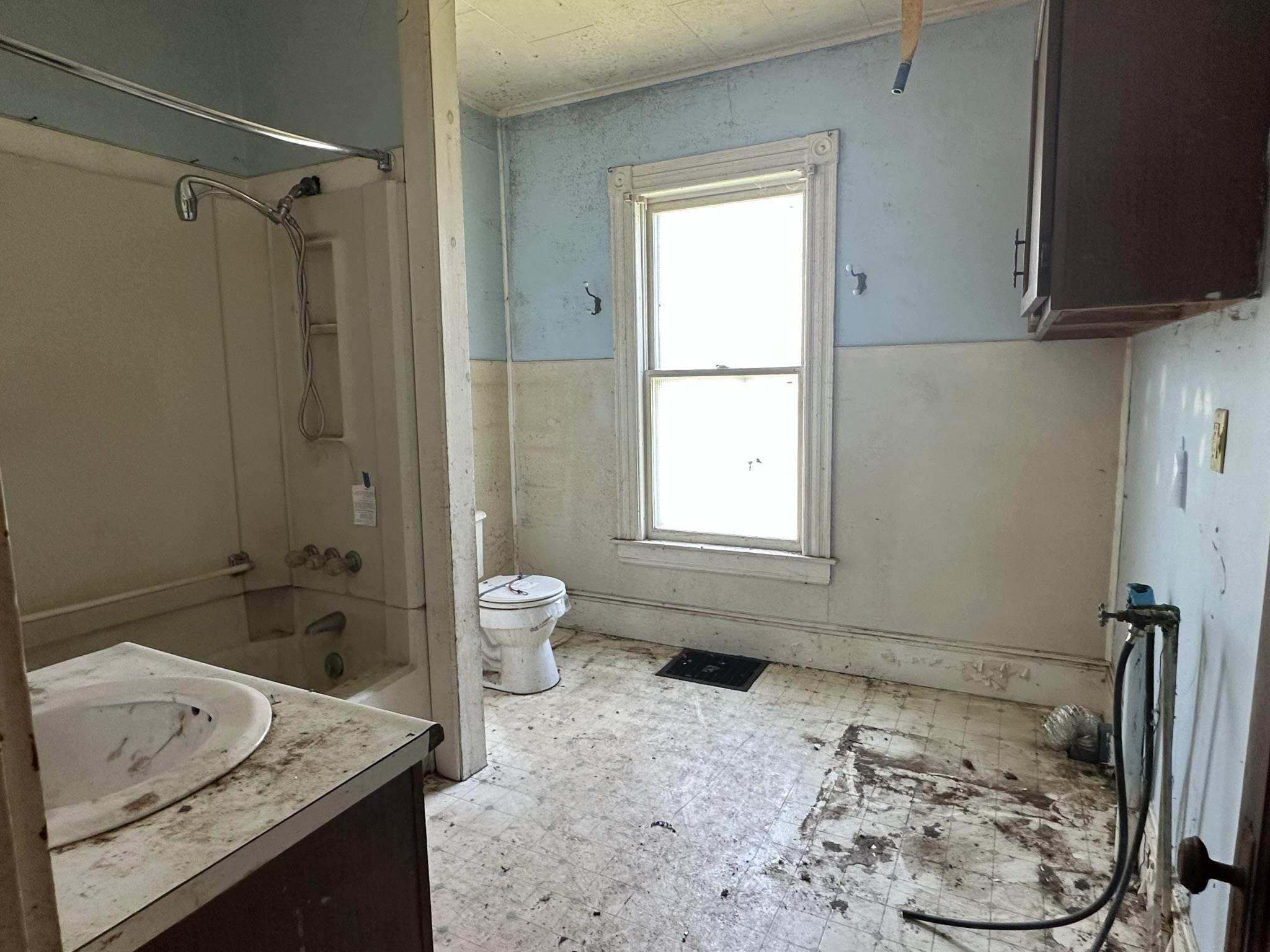 118 Church Street Hardwick, VT 05843 - Photo 33 of 36