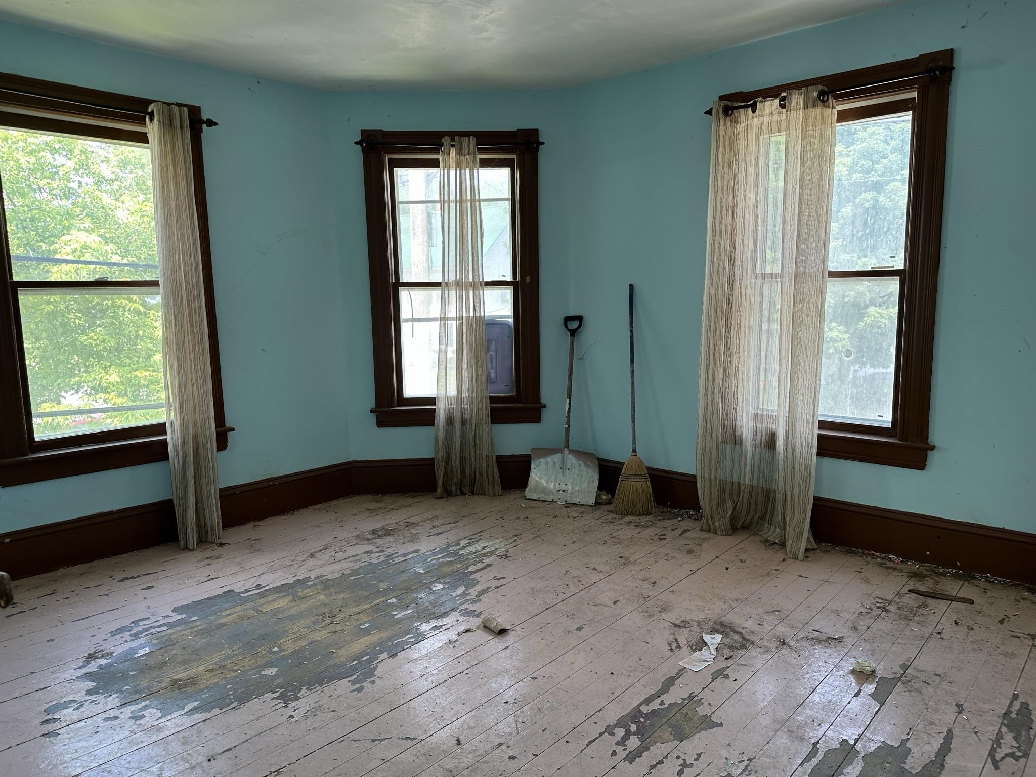 118 Church Street Hardwick, VT 05843 - Photo 6 of 36