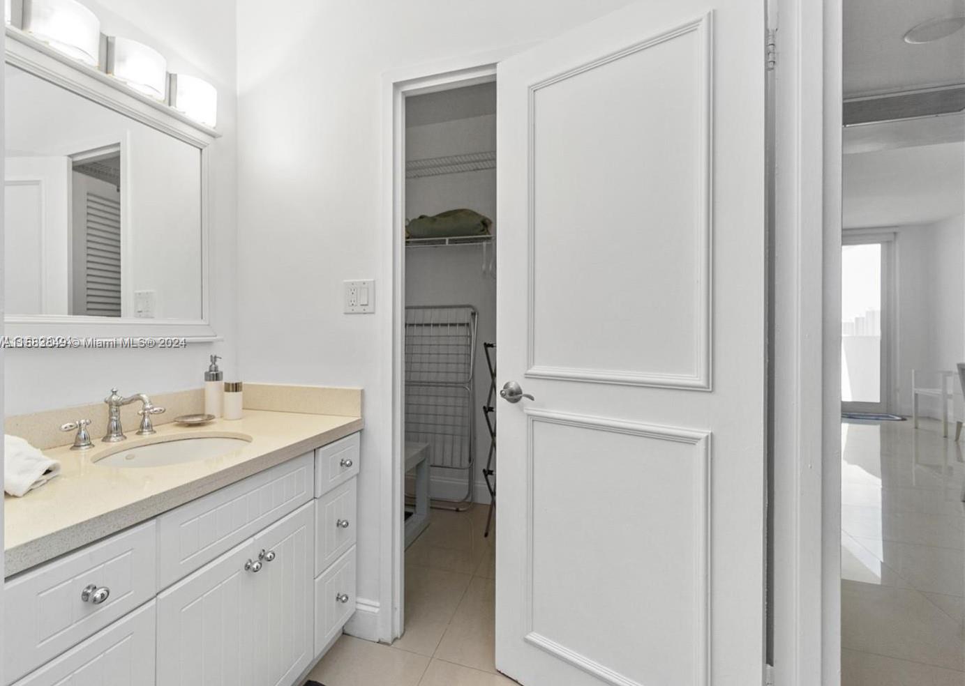 Miami Beach City Center Miami Beach, FL 33139 - Photo 6 of 18