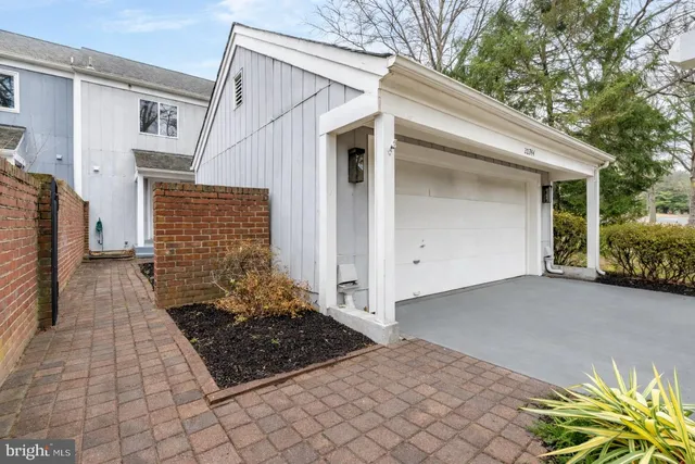 $515,000 | 20744 Highland Hall Drive, Montgomery Village, MD 20886