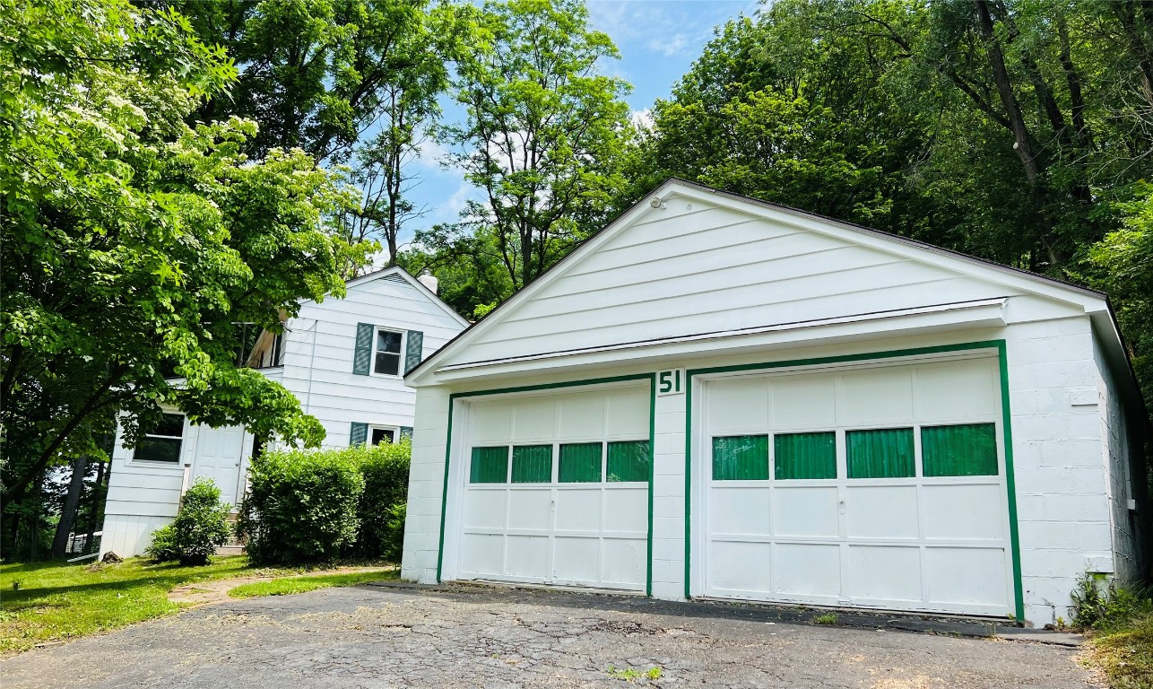 51 Decatur Street Binghamton, NY 13903 - Photo 4 of 42 Gallery Image 4