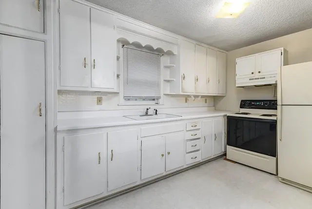 $169,500 | 32845 West 84th Street, De Soto, KS 66018