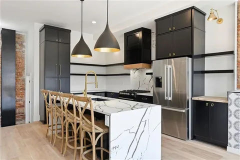 $899,000 | 3329 Liberty Avenue, Pittsburgh, PA 15201