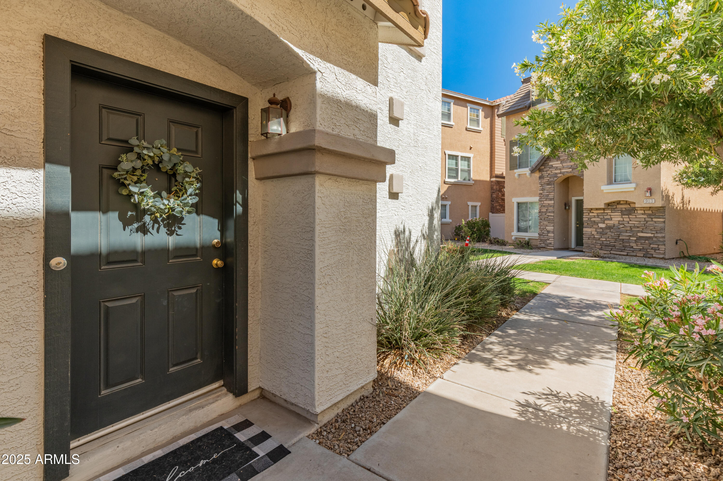 927 West Wendy Way Gilbert, AZ 85233 - Photo 2 of 33 Park like setting gret your front door