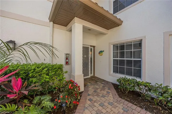 $8,500 | 8200 Saratoga Drive, Unit 401, Naples, FL 34113