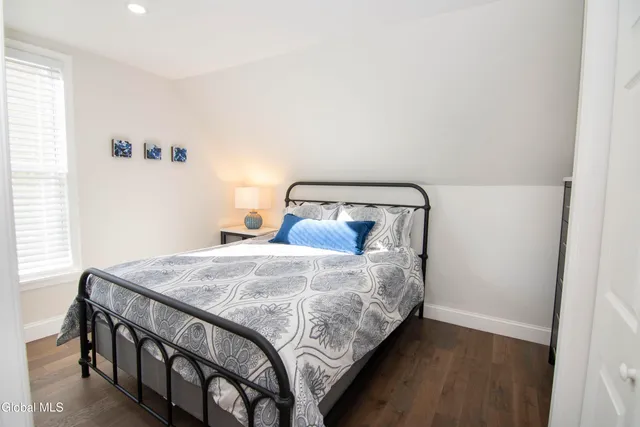 $3,500 | 4 Van Buren Street, Ballston Spa, NY 12020