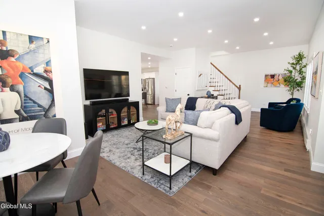 $3,500 | 4 Van Buren Street, Ballston Spa, NY 12020