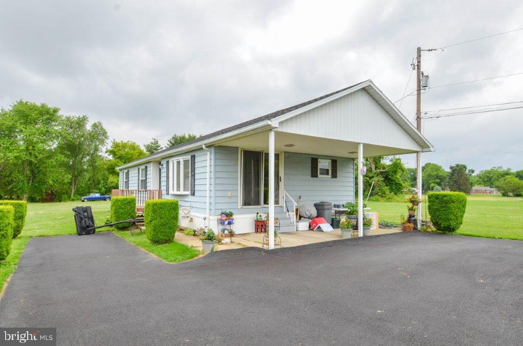 1942 Weilers Road Alburtis, PA 18011 - Photo 2 of 24 Gallery Image 2
