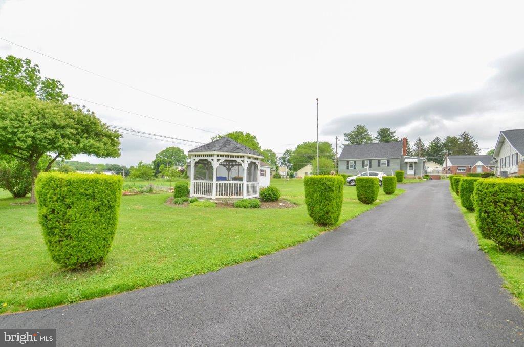 1942 Weilers Road Alburtis, PA 18011 - Photo 23 of 24 Gallery Image 23