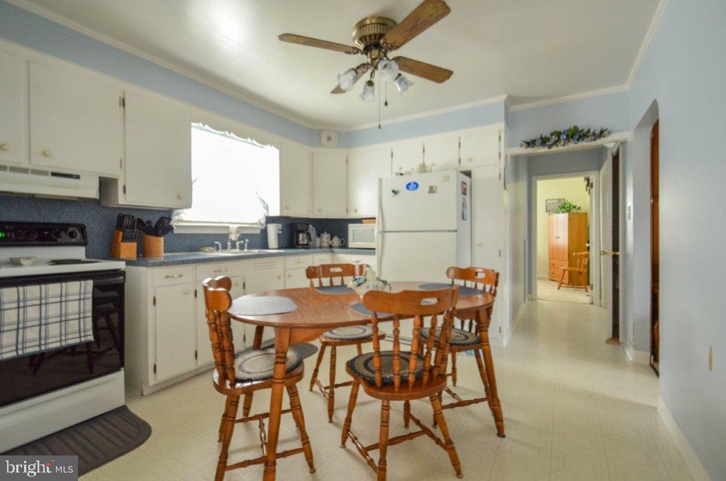 1942 Weilers Road Alburtis, PA 18011 - Photo 7 of 24 Gallery Image 7