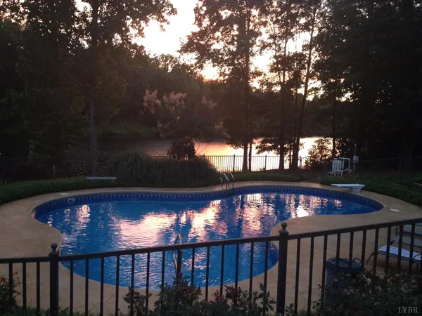 $825,000 | 378 Tusculum Lane East, Amherst, VA 24521