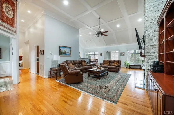 $825,000 | 378 Tusculum Lane East, Amherst, VA 24521