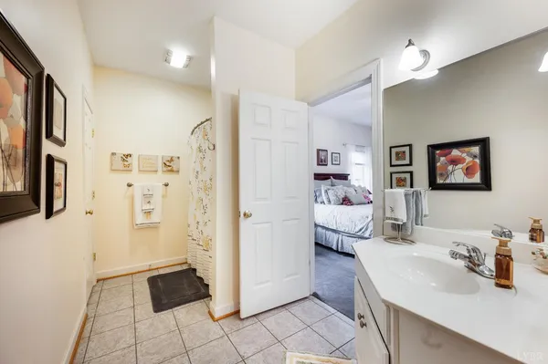 $825,000 | 378 Tusculum Lane East, Amherst, VA 24521