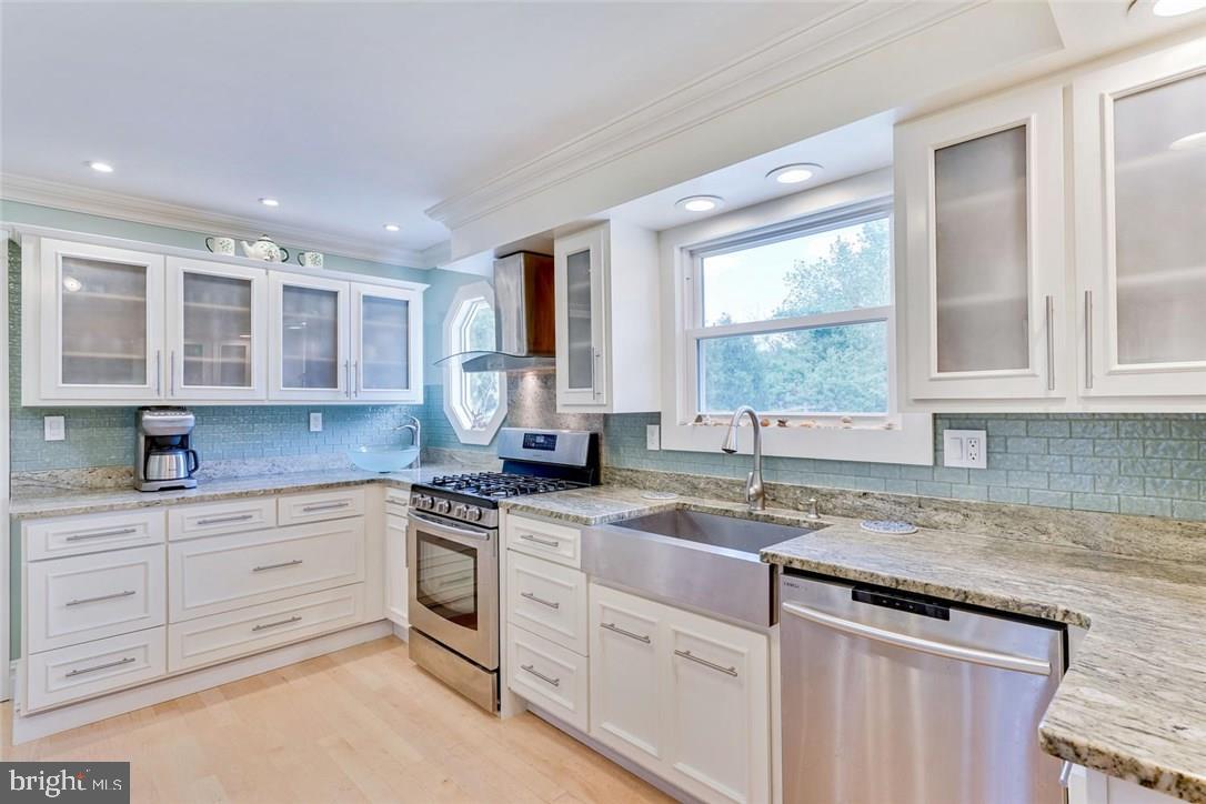 11 Cove Road West Bayville, NJ 08721 - Photo 17 of 36 Gallery Image 17